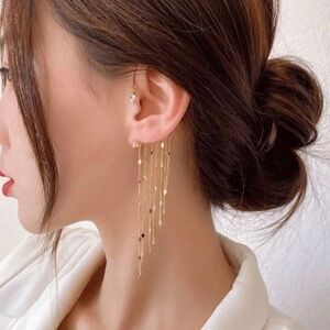 Elegant Gold Dangle Earrings